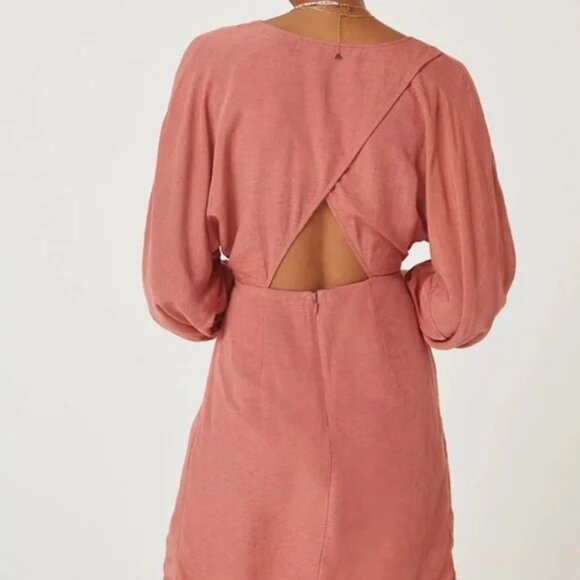 Dusty rose linen wrap dress, front tie - Picture 5 of 5